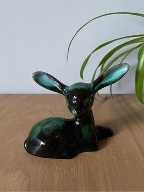Vintage Blue Mountain Pottery Green Glazed Ceramic Fawn Figurine Statue